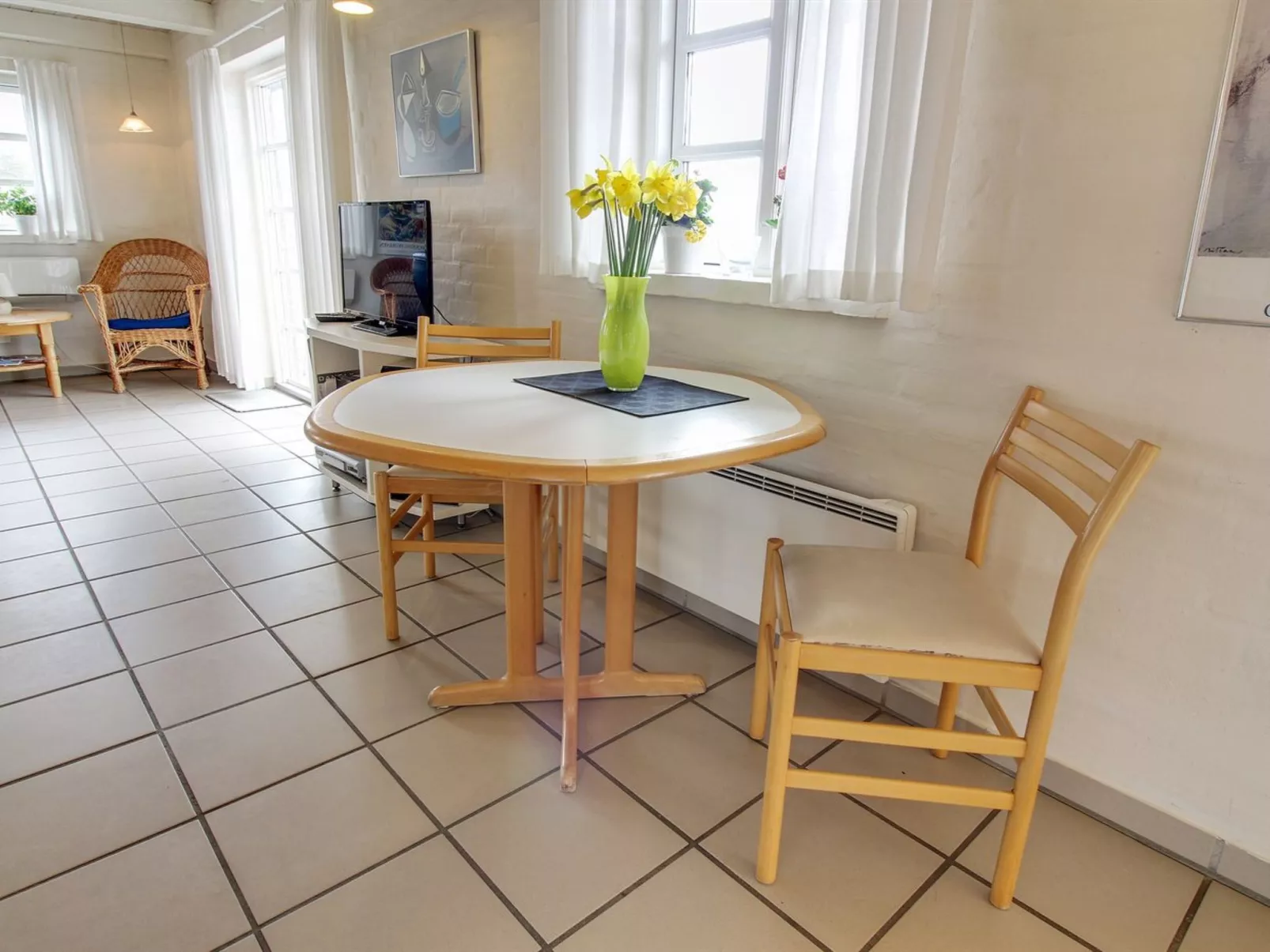 "Skuli" - 200m from the sea-Dedans