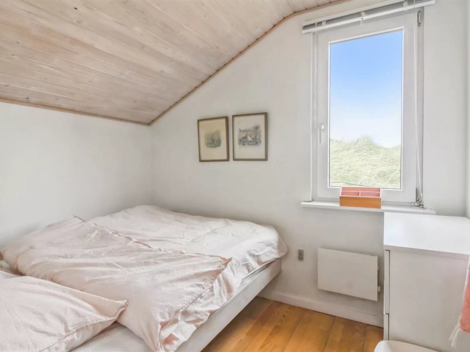 "Madsen" - 500m from the sea-Inside