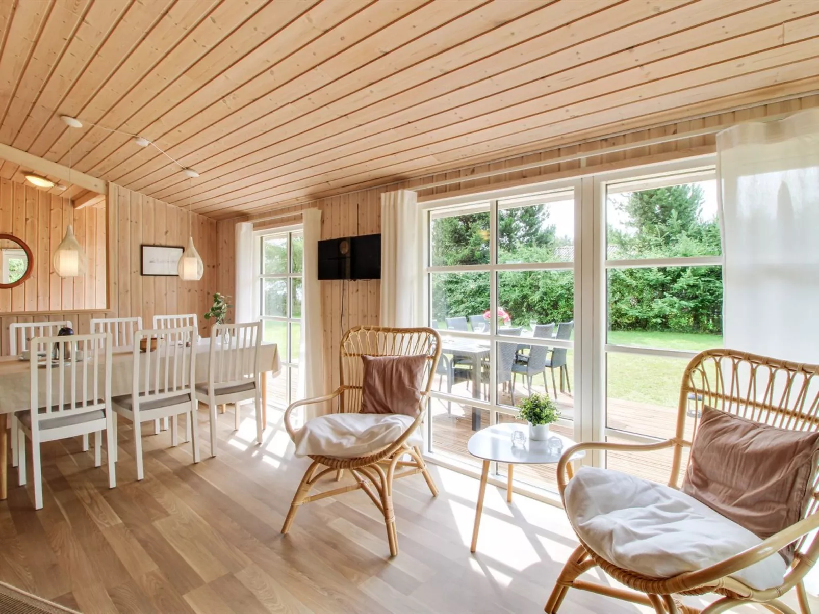 "Salgarth" - 450m from the sea-Inside