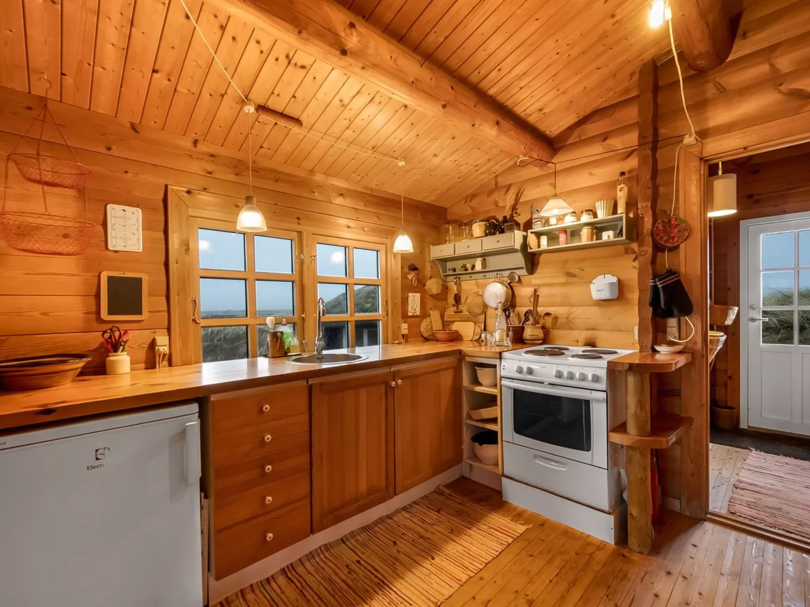 "Herfrith" -  from the sea-Inside