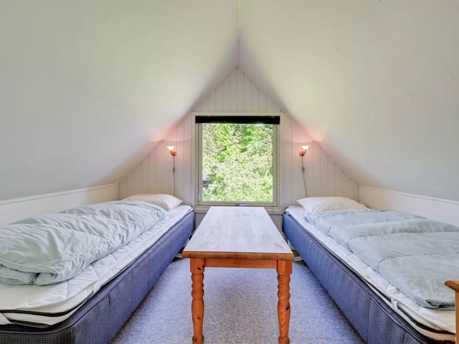 "Femija" - 500m to the fjord-Inside