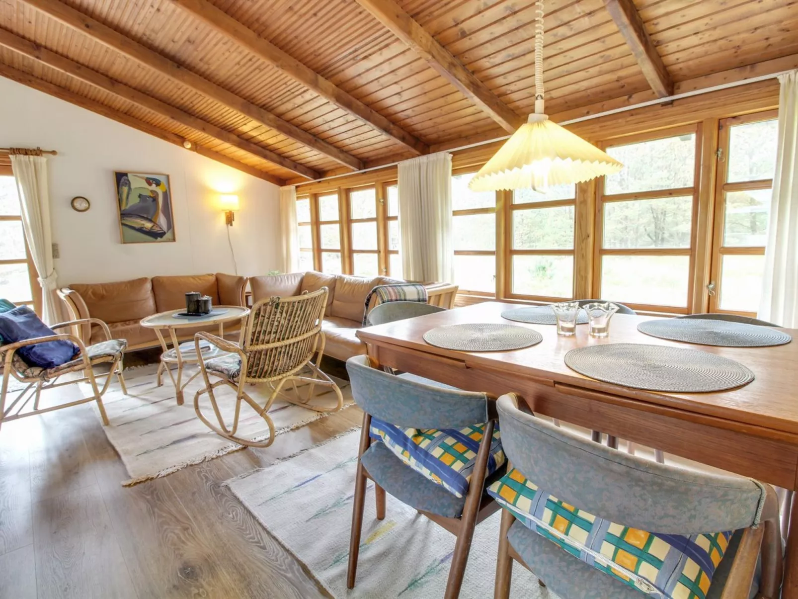 "Tirsa" - 3.9km from the sea-Inside