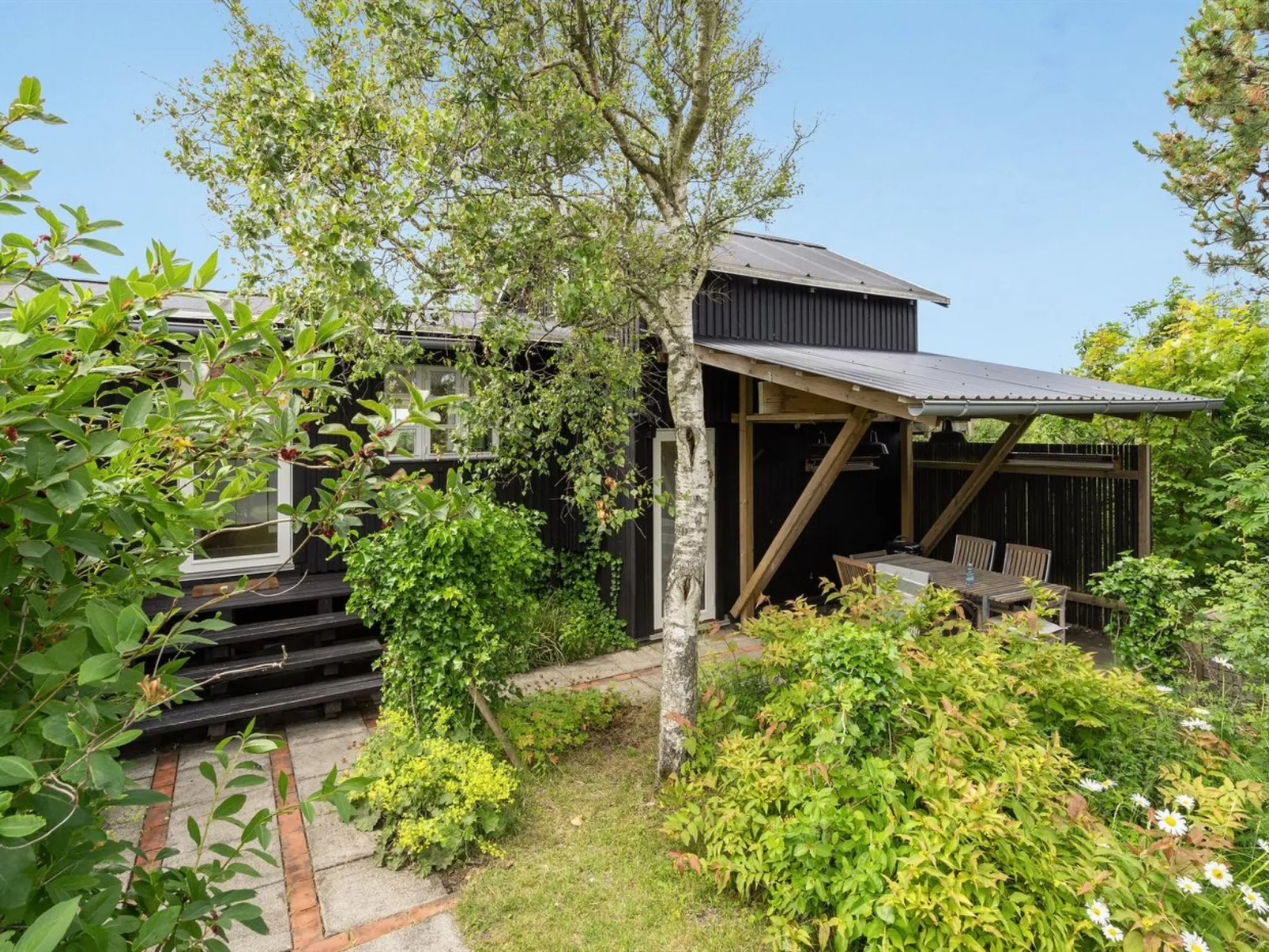 "Gren" - 90m to the fjord-Outside