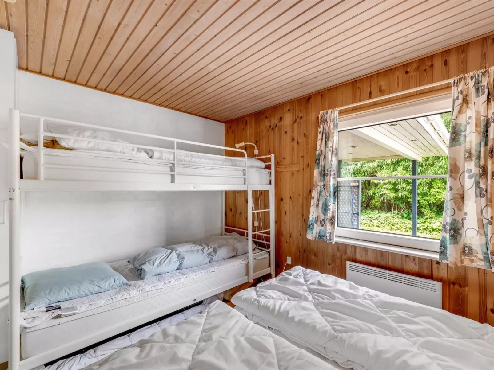 "Ludvig" -  from the sea-Inside