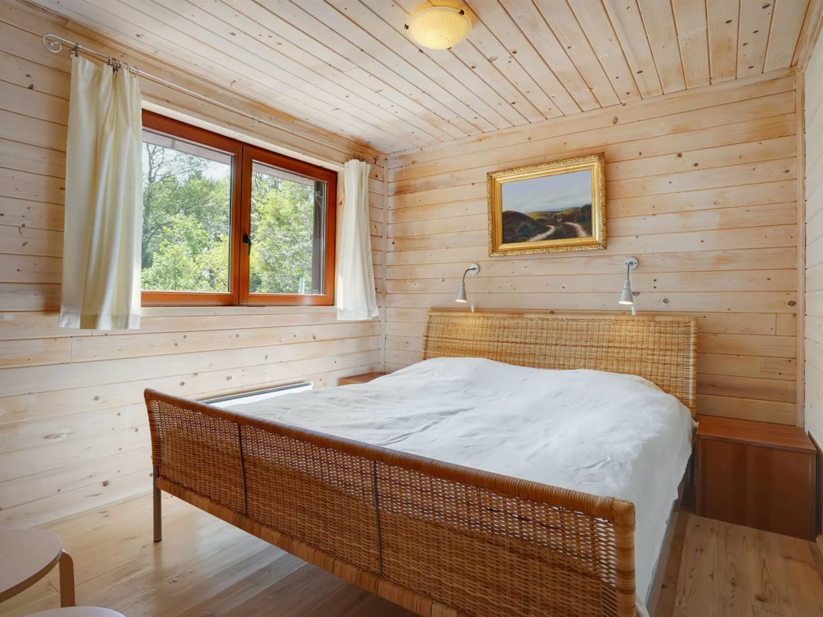 "Bette" - 8km from the sea-Inside