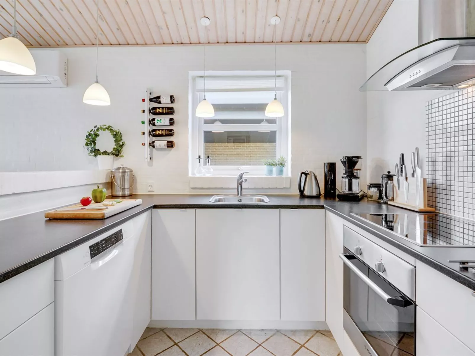 "Evangelia" - 1.2km from the sea-Inside