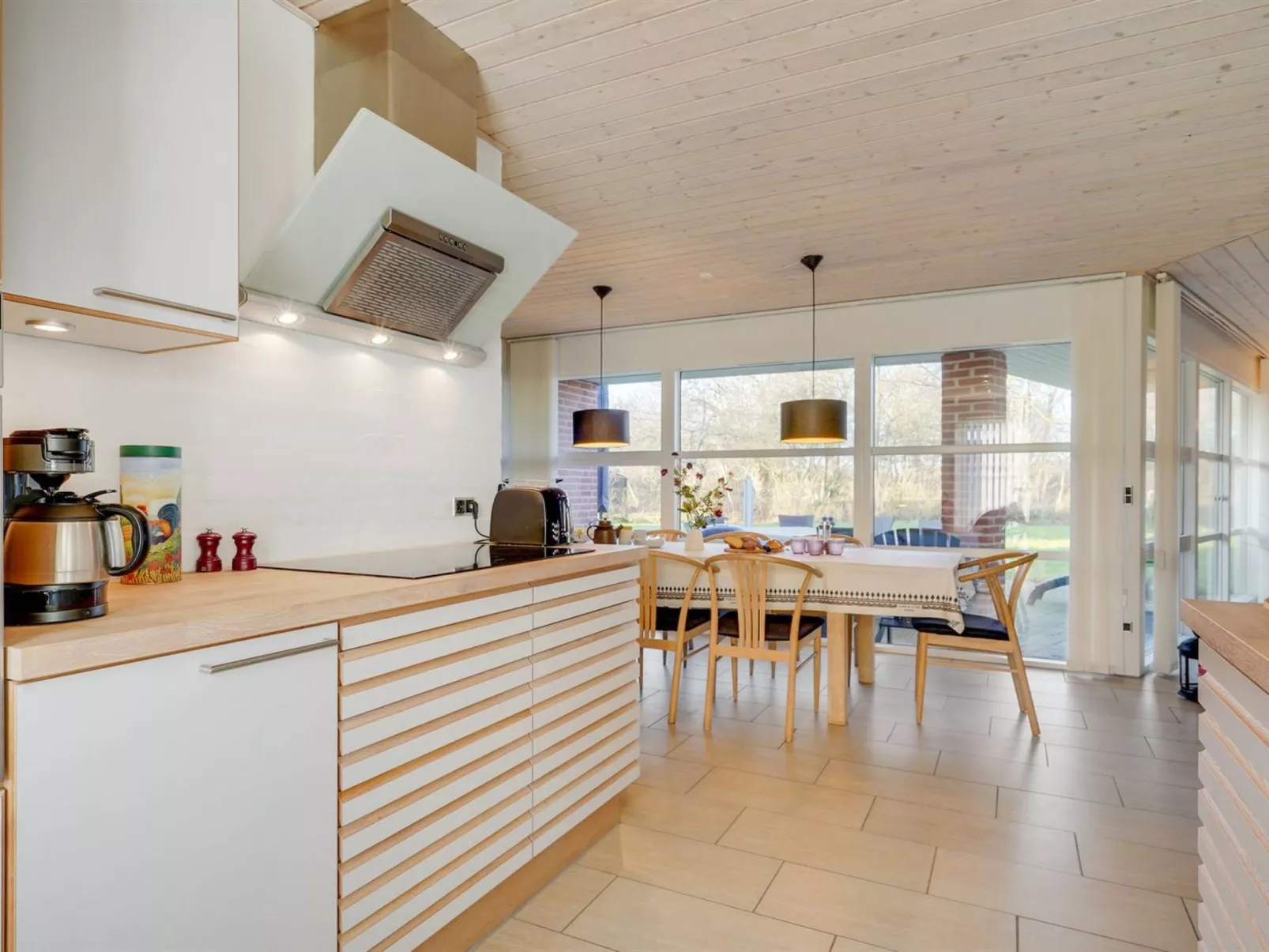 "Fengur" - 330m from the sea-Inside