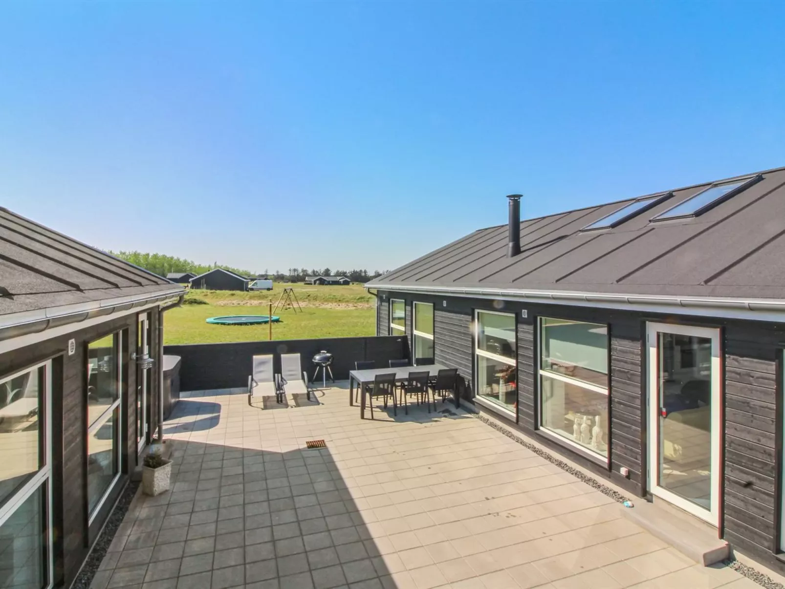 "Eveline" - 1.5km from the sea-Outside