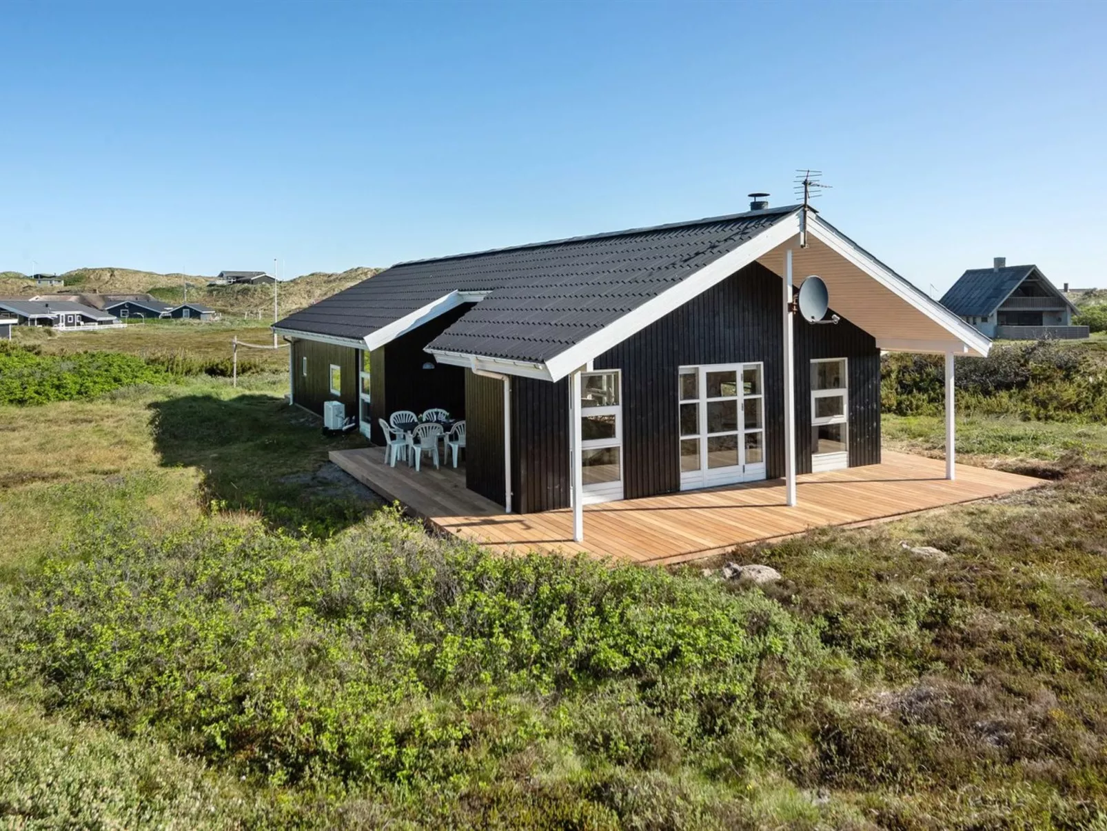 "Janni" - 250m from the sea-Outside