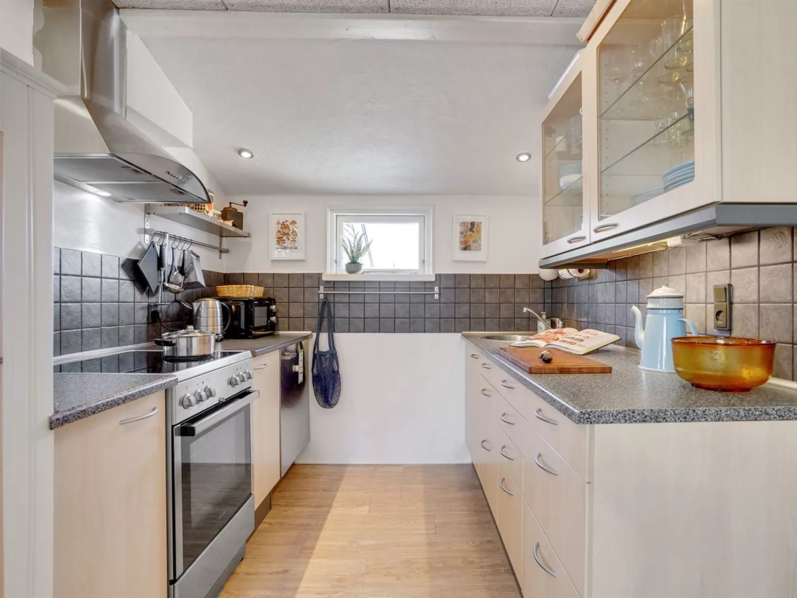 "Sazur" - 75m from the sea-Inside