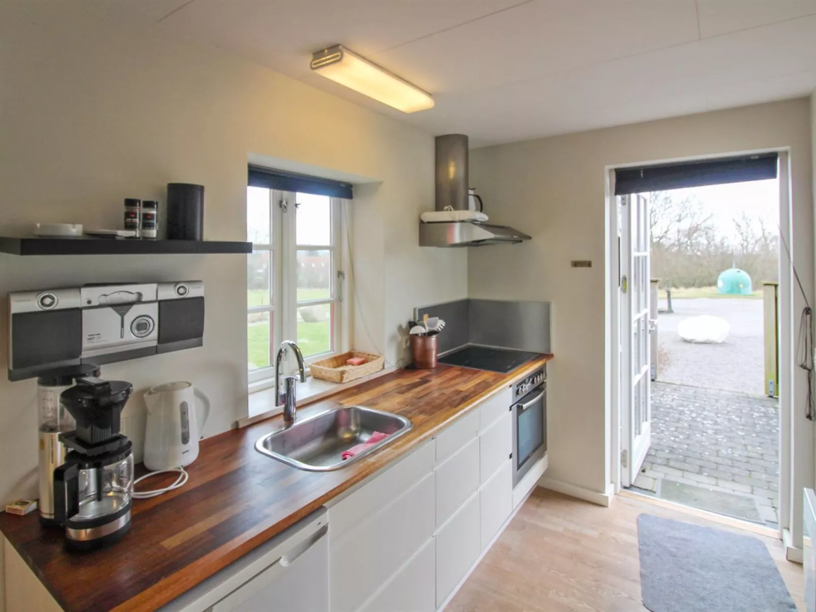 "Lutz" - 6km from the sea-Inside