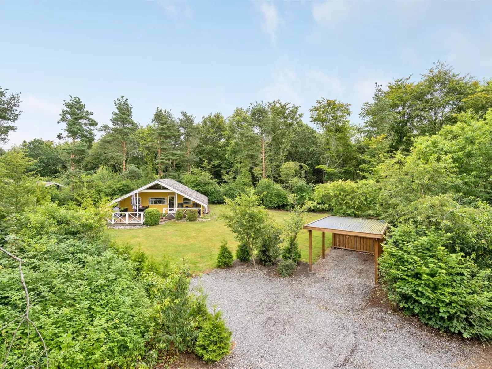 "Hannelise" - 30km from the sea-Draußen