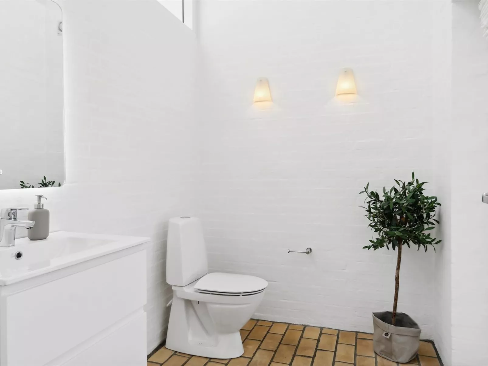 "Thilo" - 2.3km from the sea-Inside