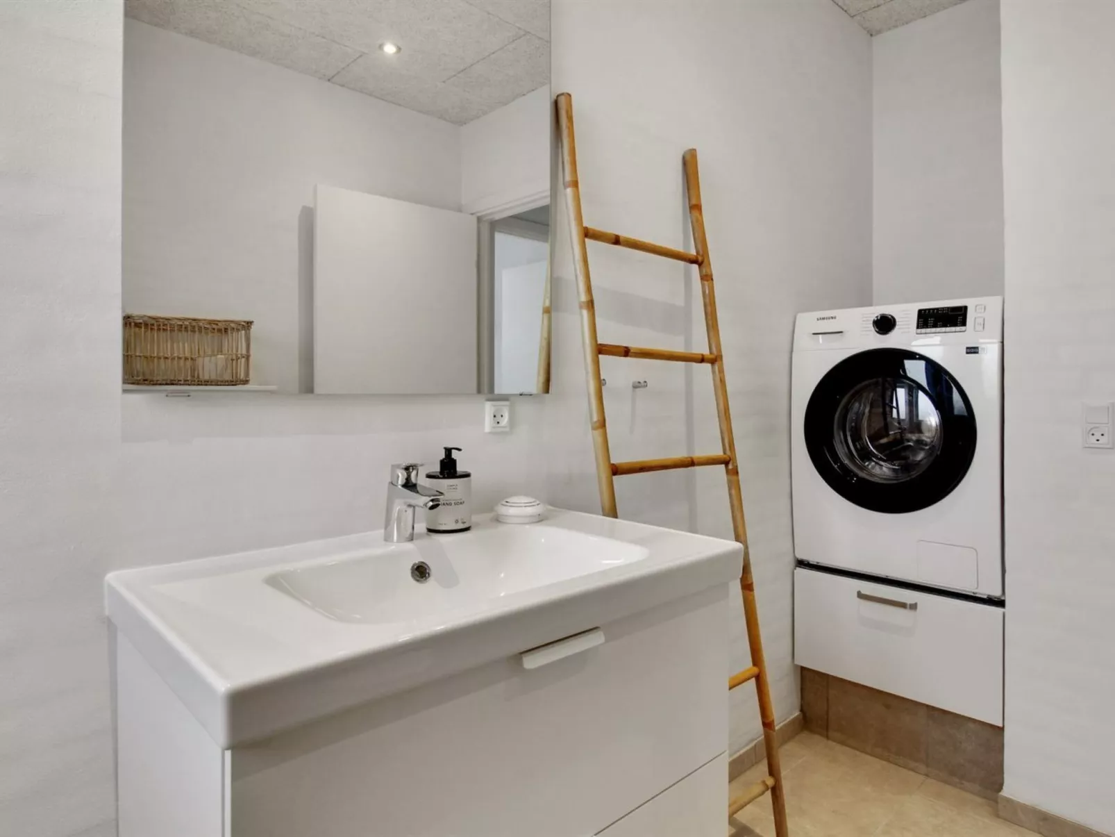 "Klaudius" - 2km from the sea-Drinnen