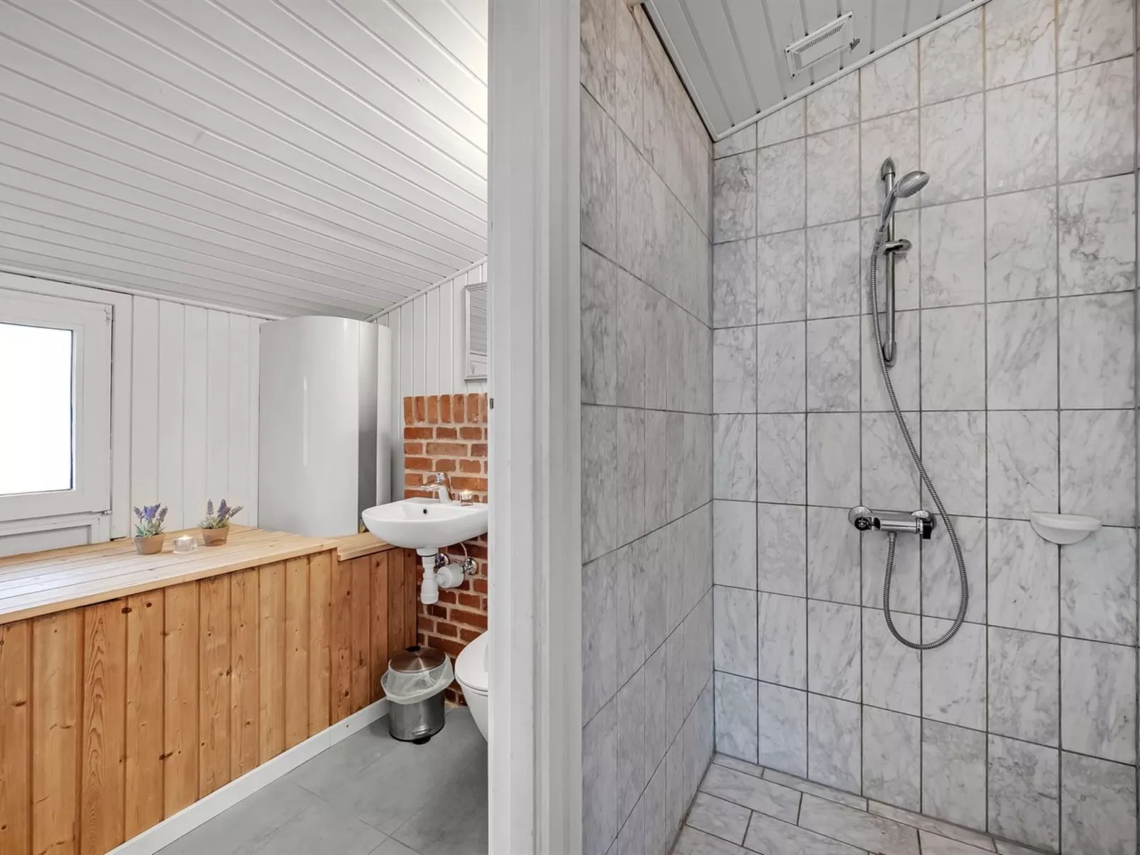 "Malgest" - 100m from the sea-Inside