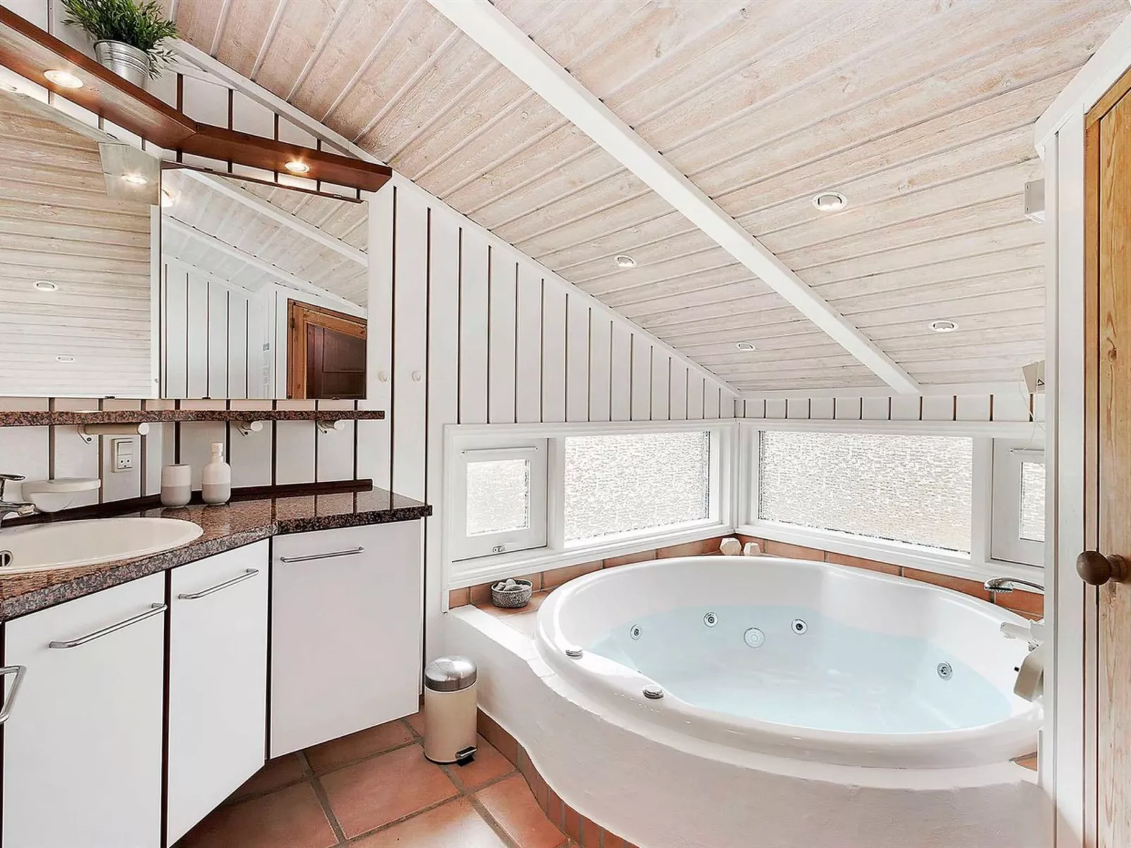 "Frederikka" - 350m from the sea-Drinnen