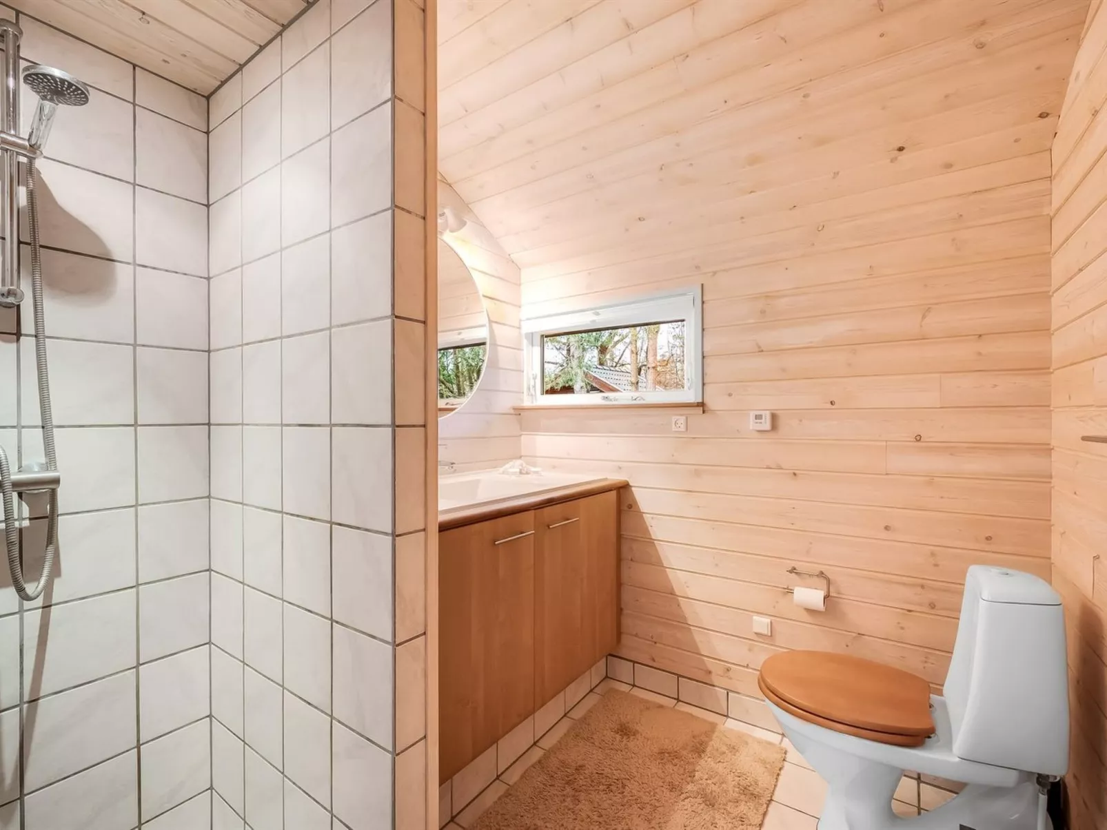 "Aman" - 700m to the fjord-Inside