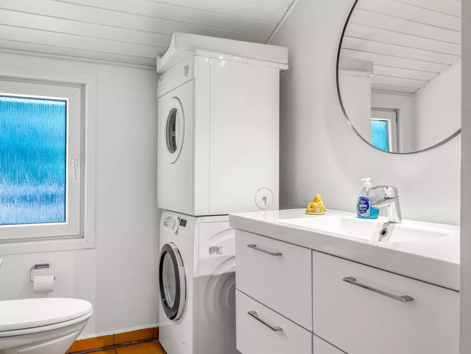 "Livni" - 3.8km from the sea-Drinnen