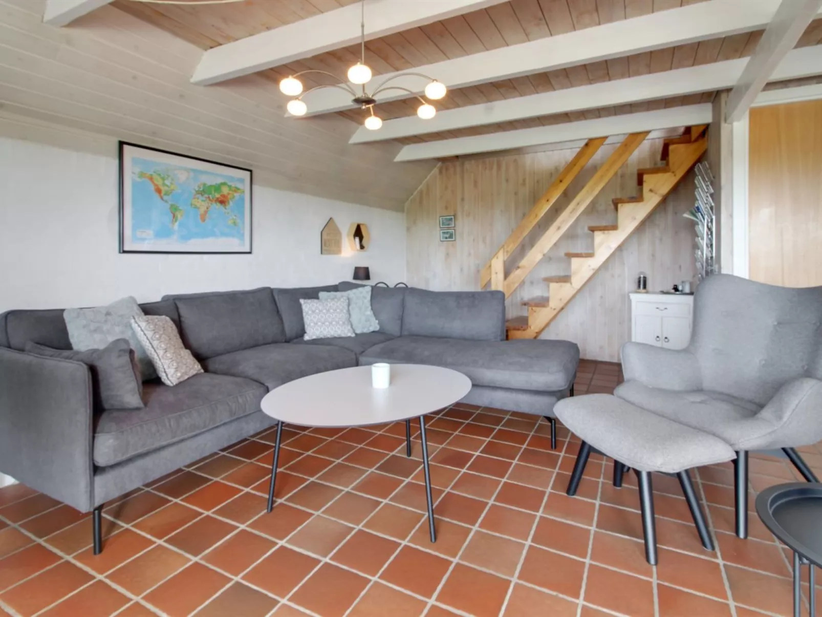 "Sys" - 500m from the sea-Inside