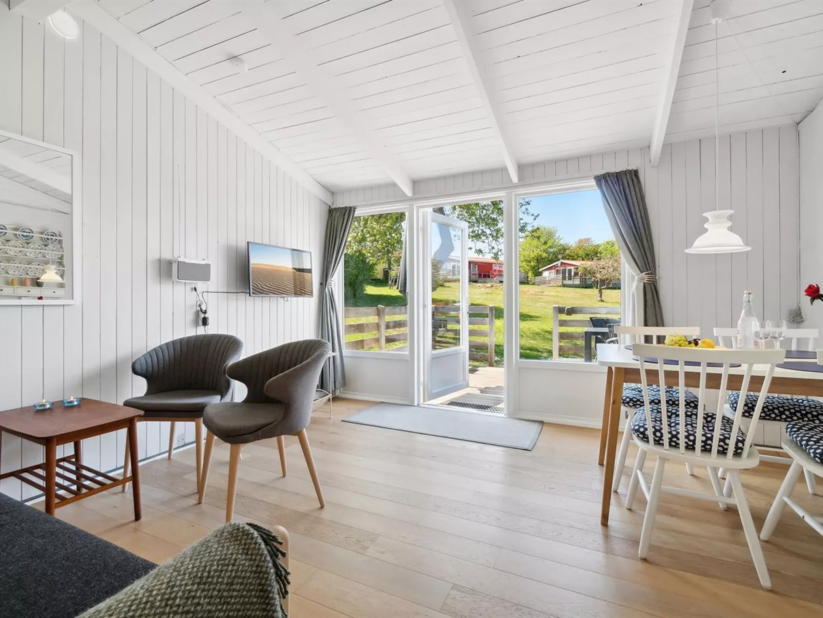 "Kjera" - 200m from the sea-Inside