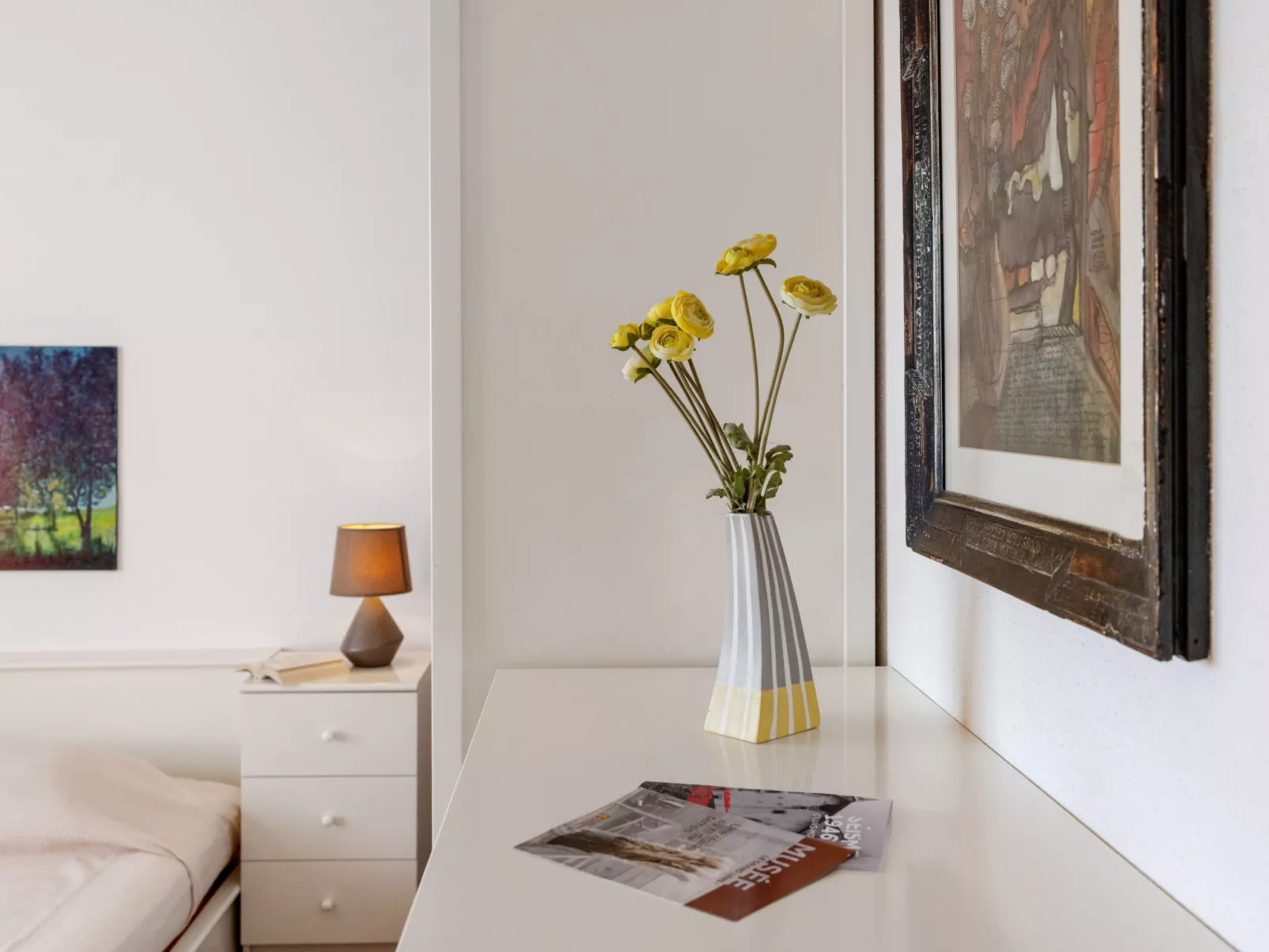 Armorial Est 72-Inside