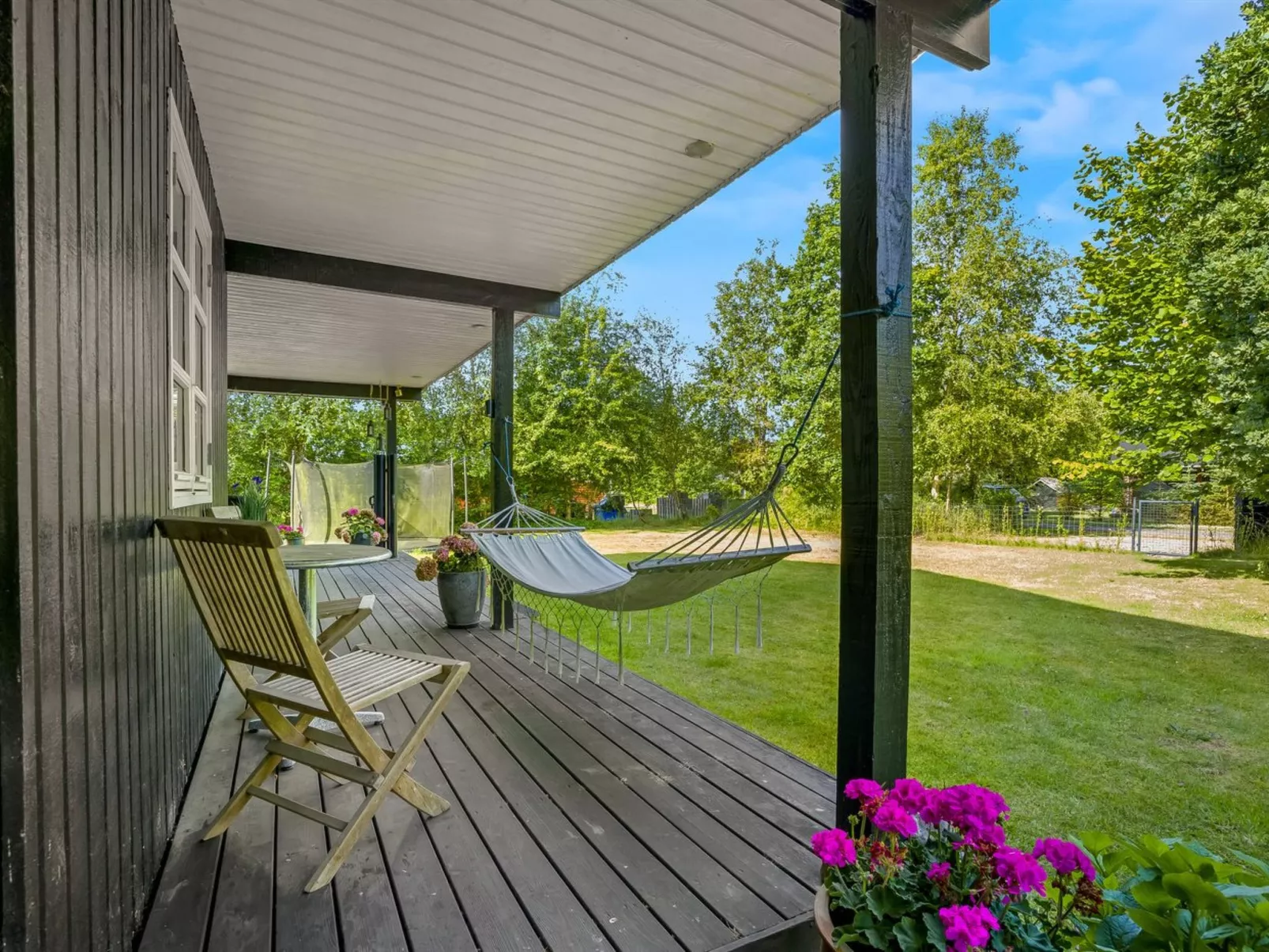 "Sunaj" -  from the sea-Dehors