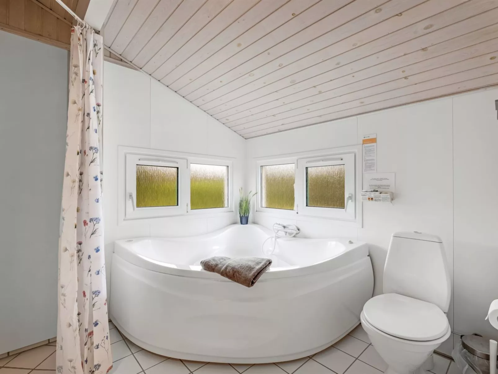 "Andrie" - 800m from the sea-Inside