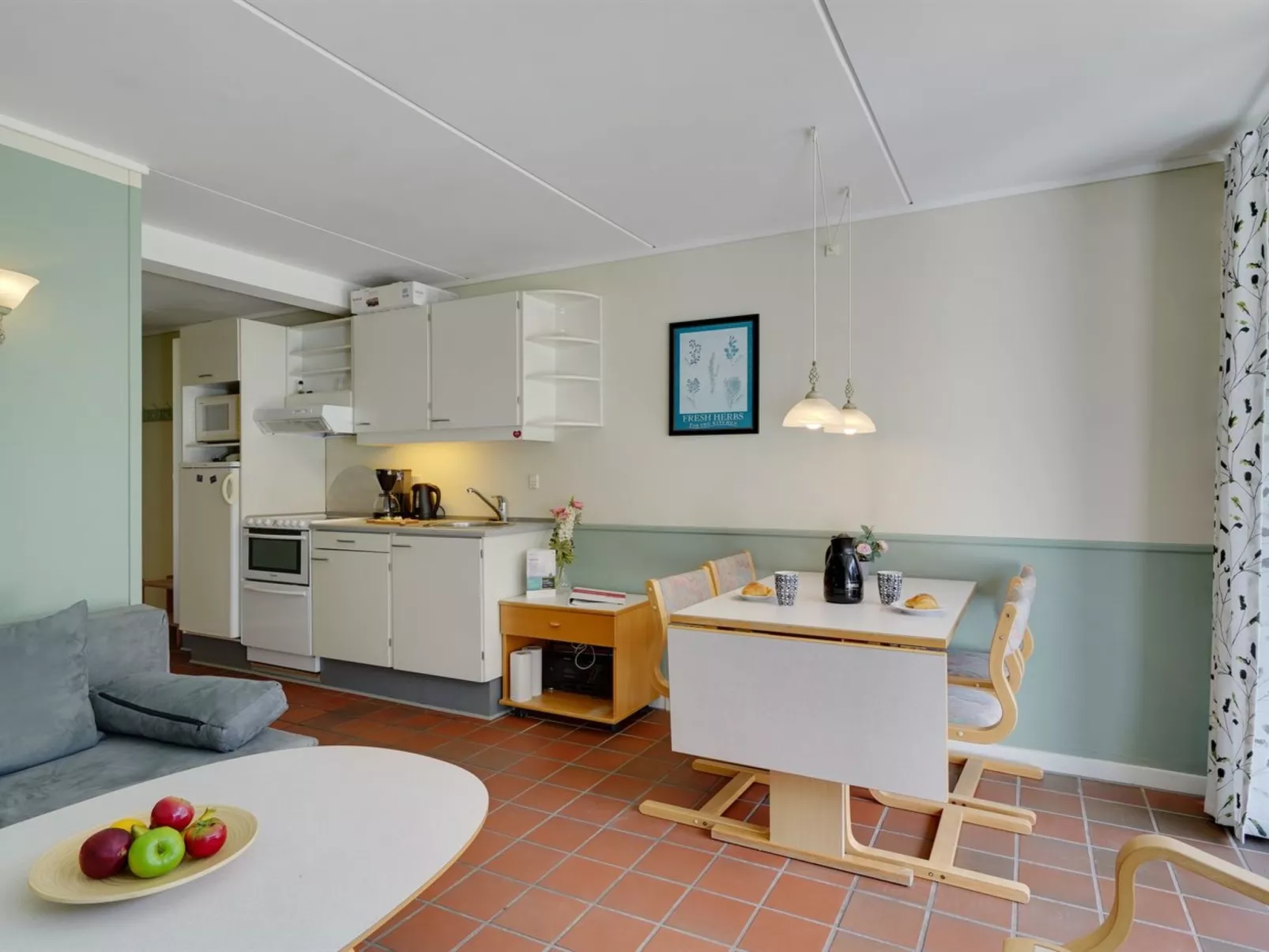 "Ama" - 100m from the sea-Drinnen