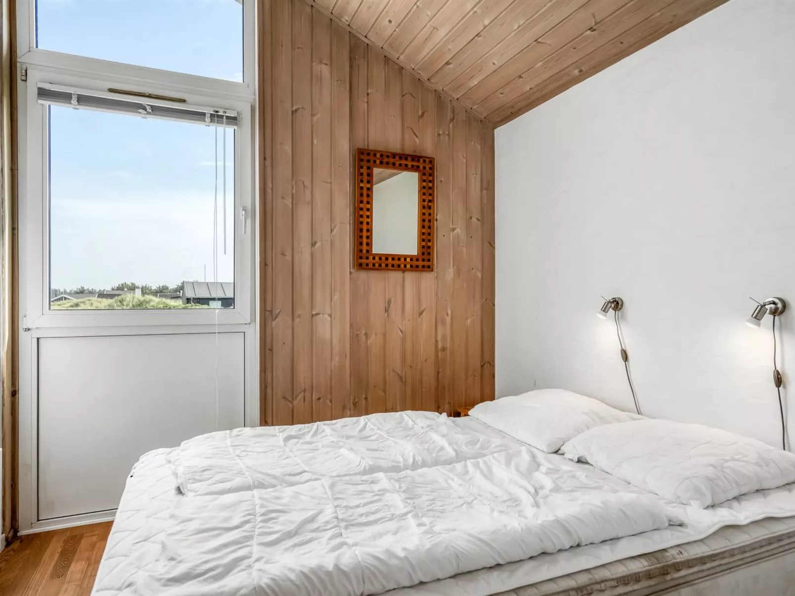 "Broder" - 150m from the sea-Dedans