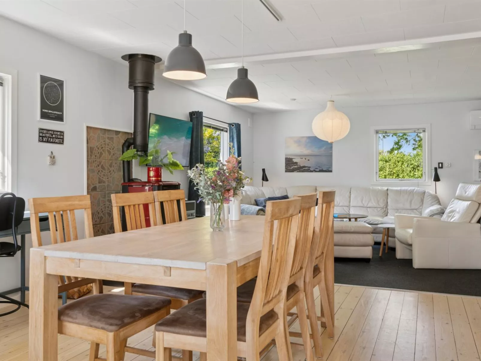 "Ømund" - 600m to the fjord-Inside