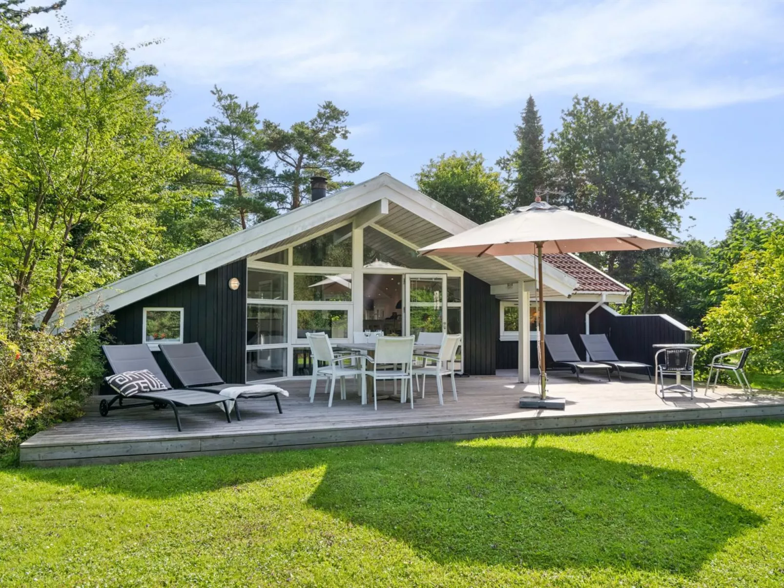 "Batsha" - 350m from the sea-Draußen