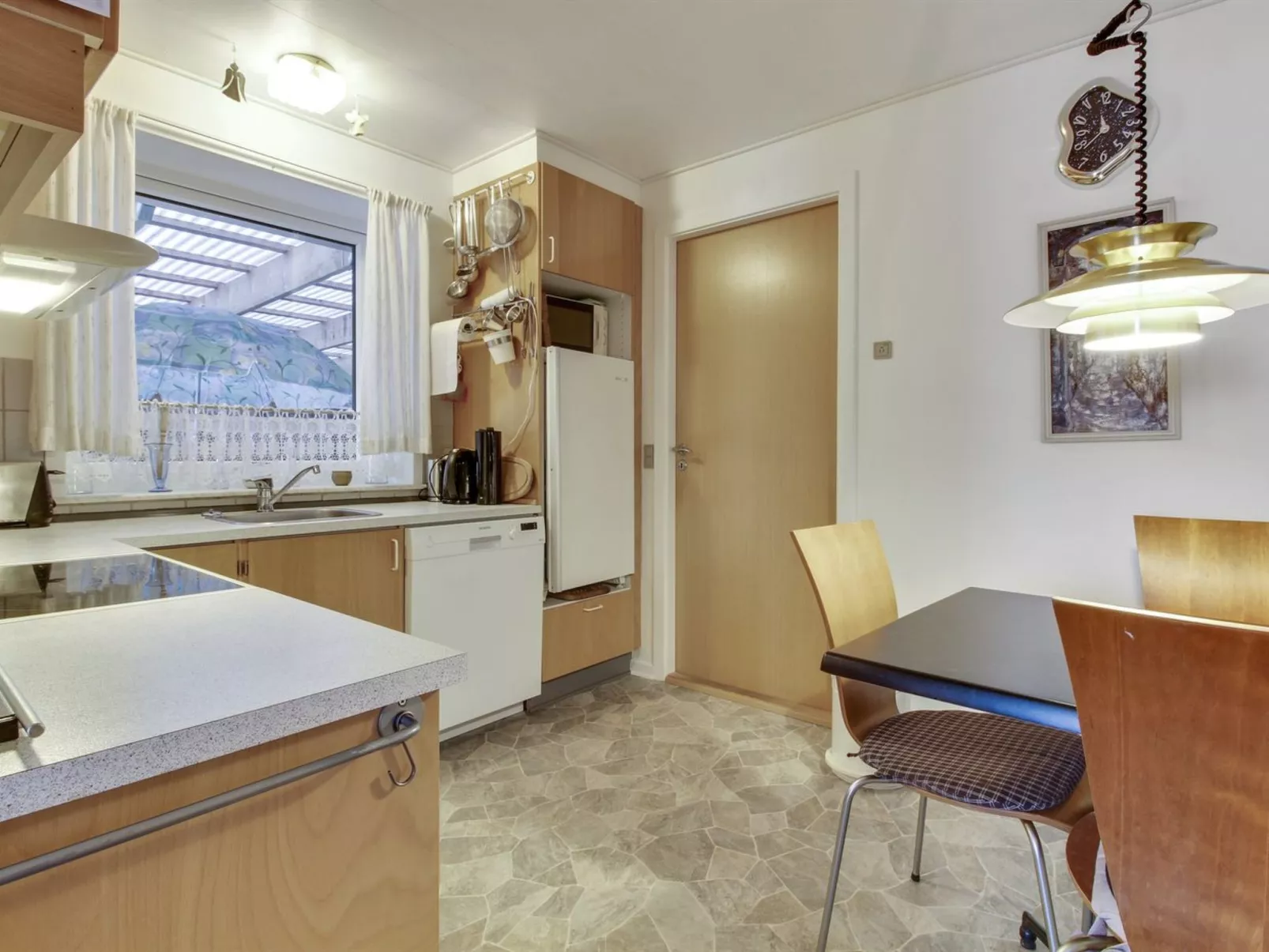 "Fiola" - 20km from the sea-Inside