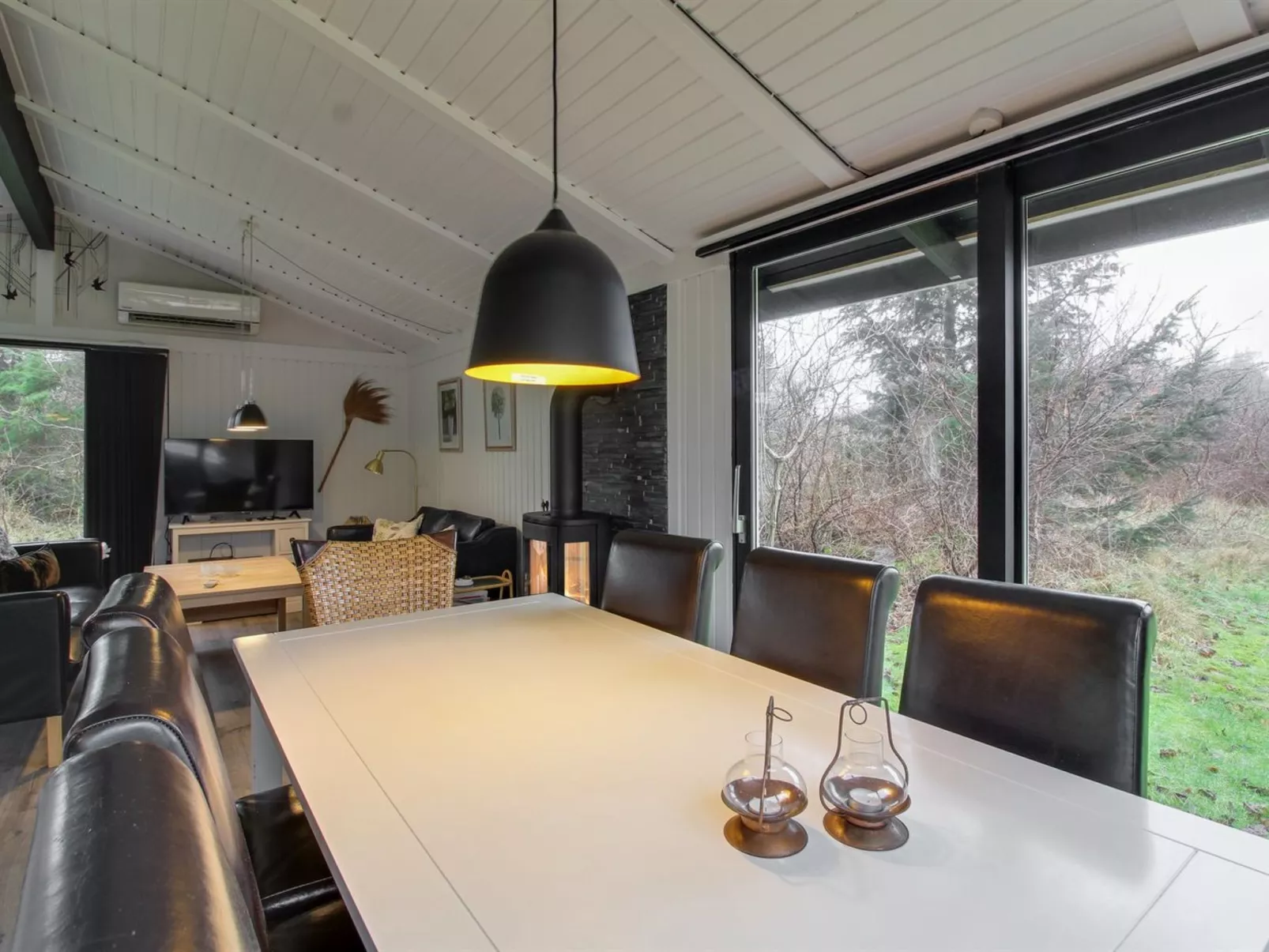 "Avia" - 500m from the sea-Drinnen