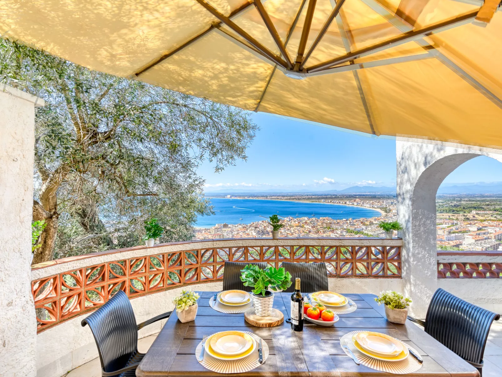 Villa Cecilia-Outside