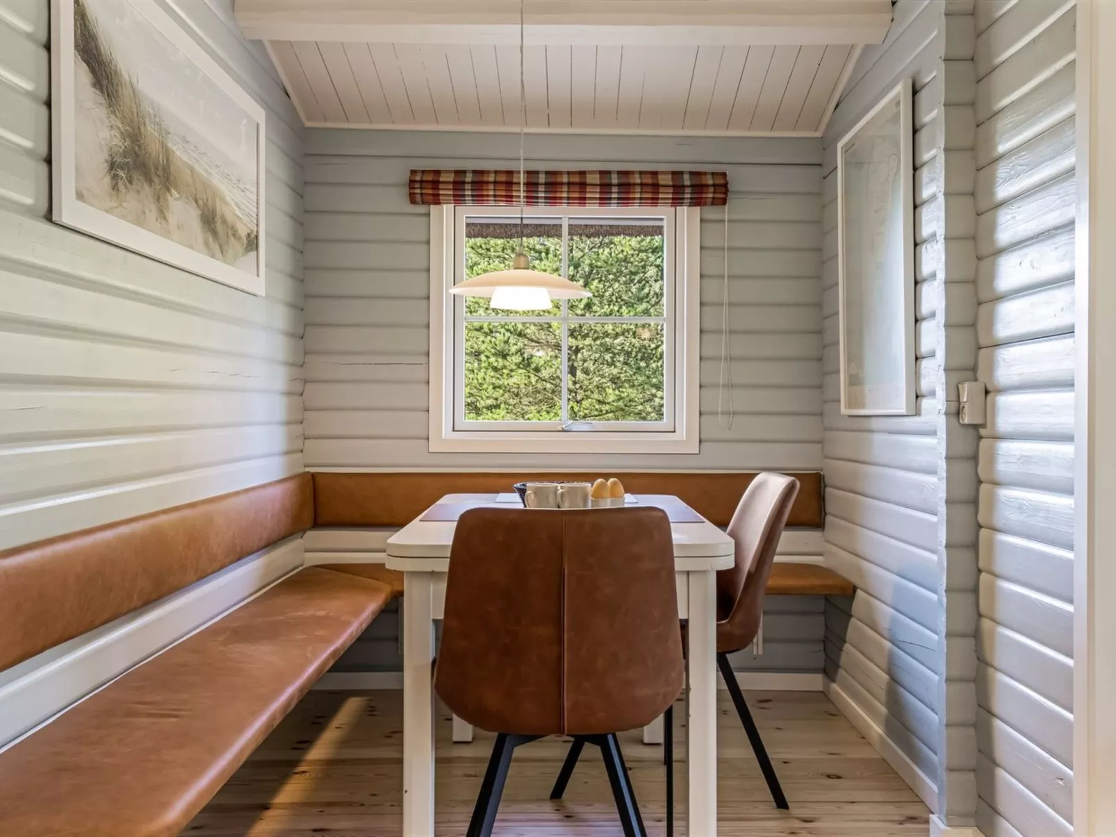 "Thorulf" - 3.5km from the sea-Inside