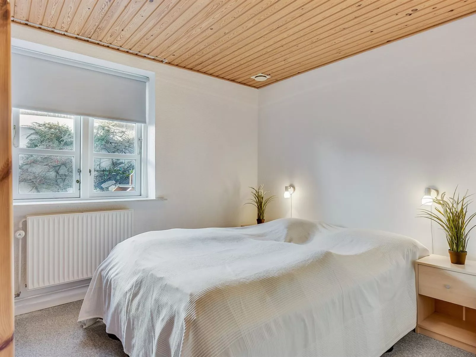 "Palnir" -  from the sea-Drinnen