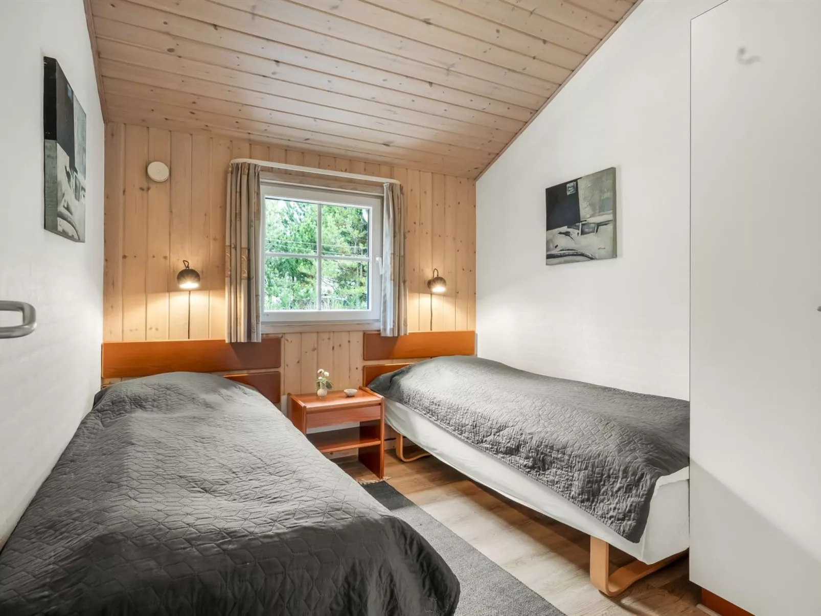 "Tule" - 1.2km from the sea-Dedans