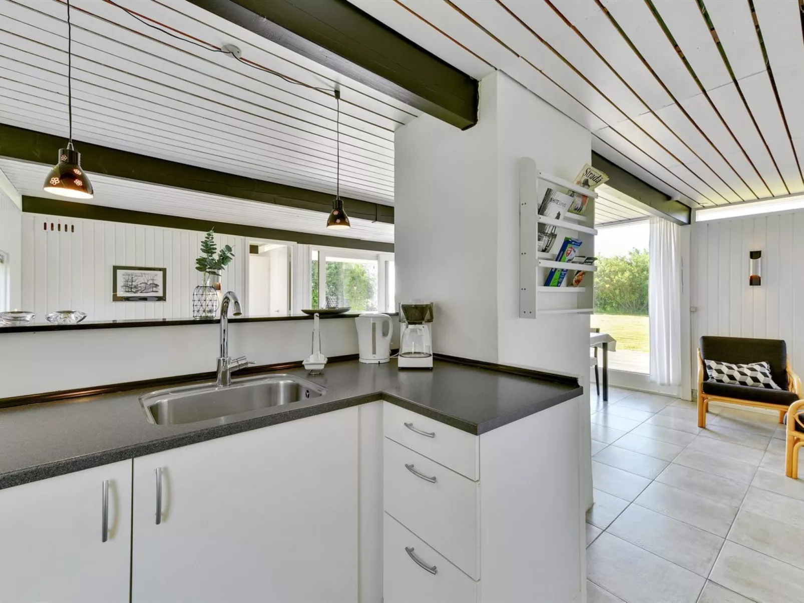 "Anund" - 1.4km from the sea-Inside