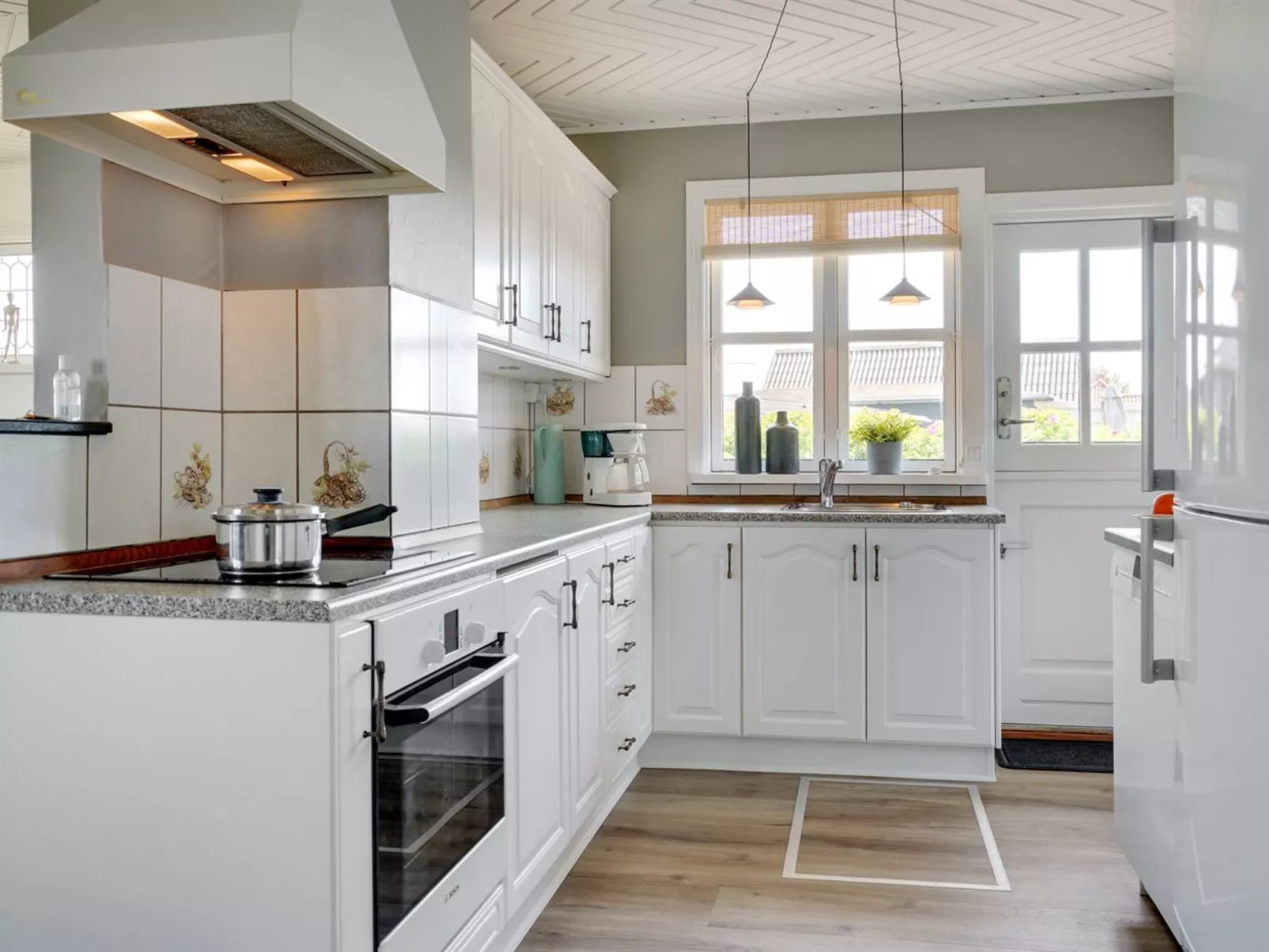 "Hwitserk" - 5m from the sea-Inside