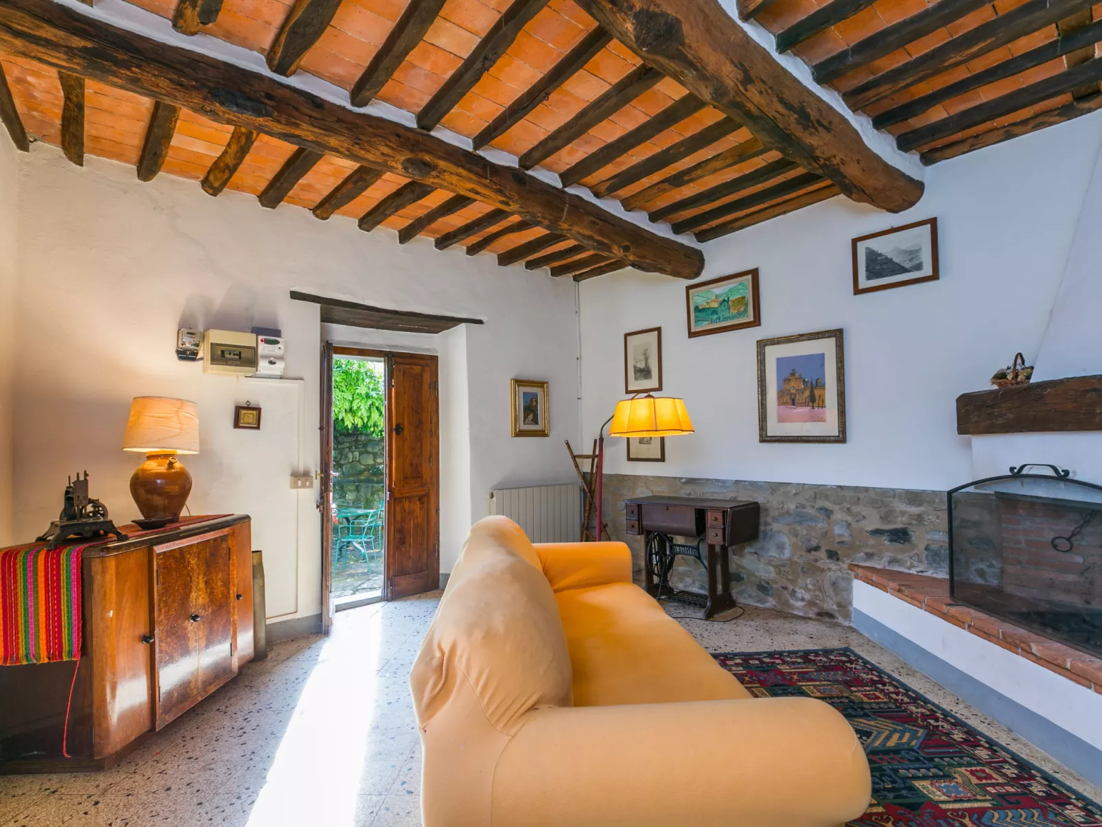 Podere Villa / Apt. Gigi-Inside