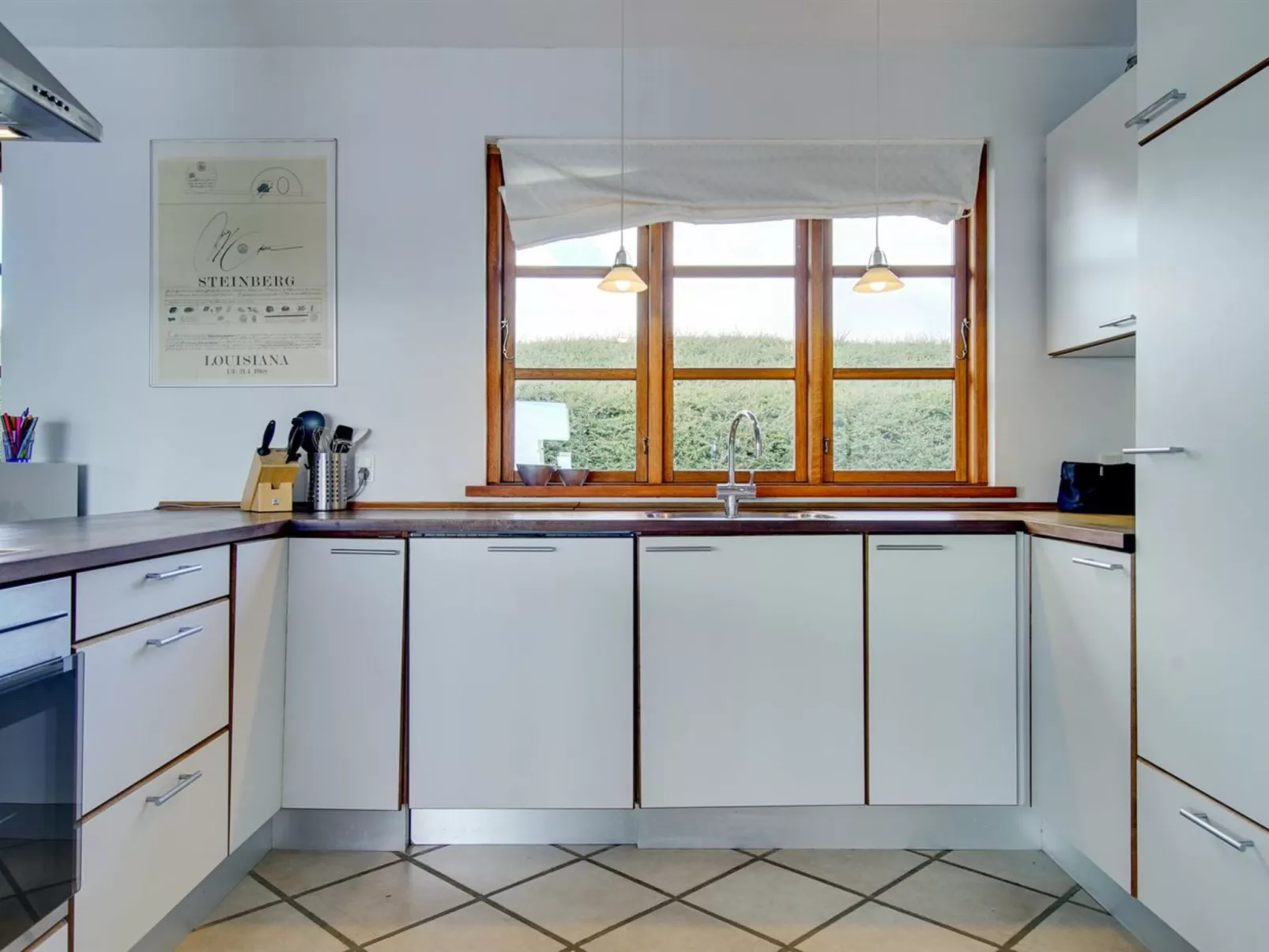 "Botmar" - 10m from the sea-Dedans