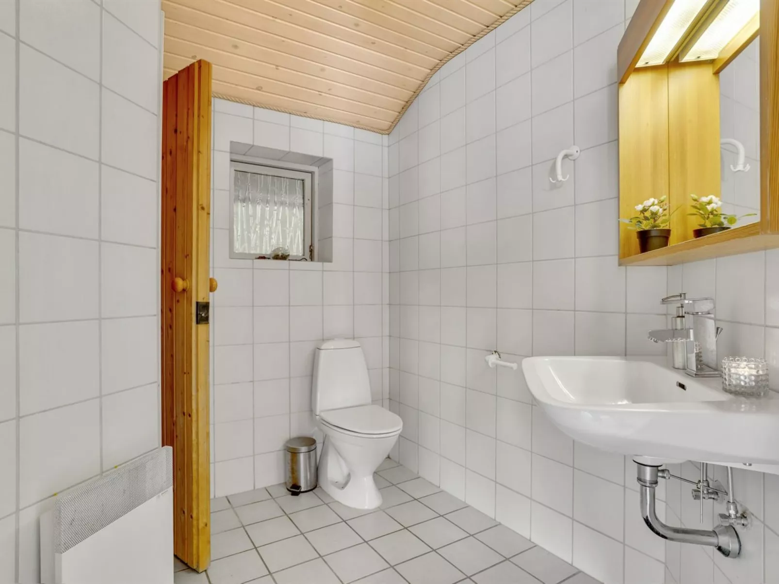 "Naumka" - 200m to the fjord-Dedans