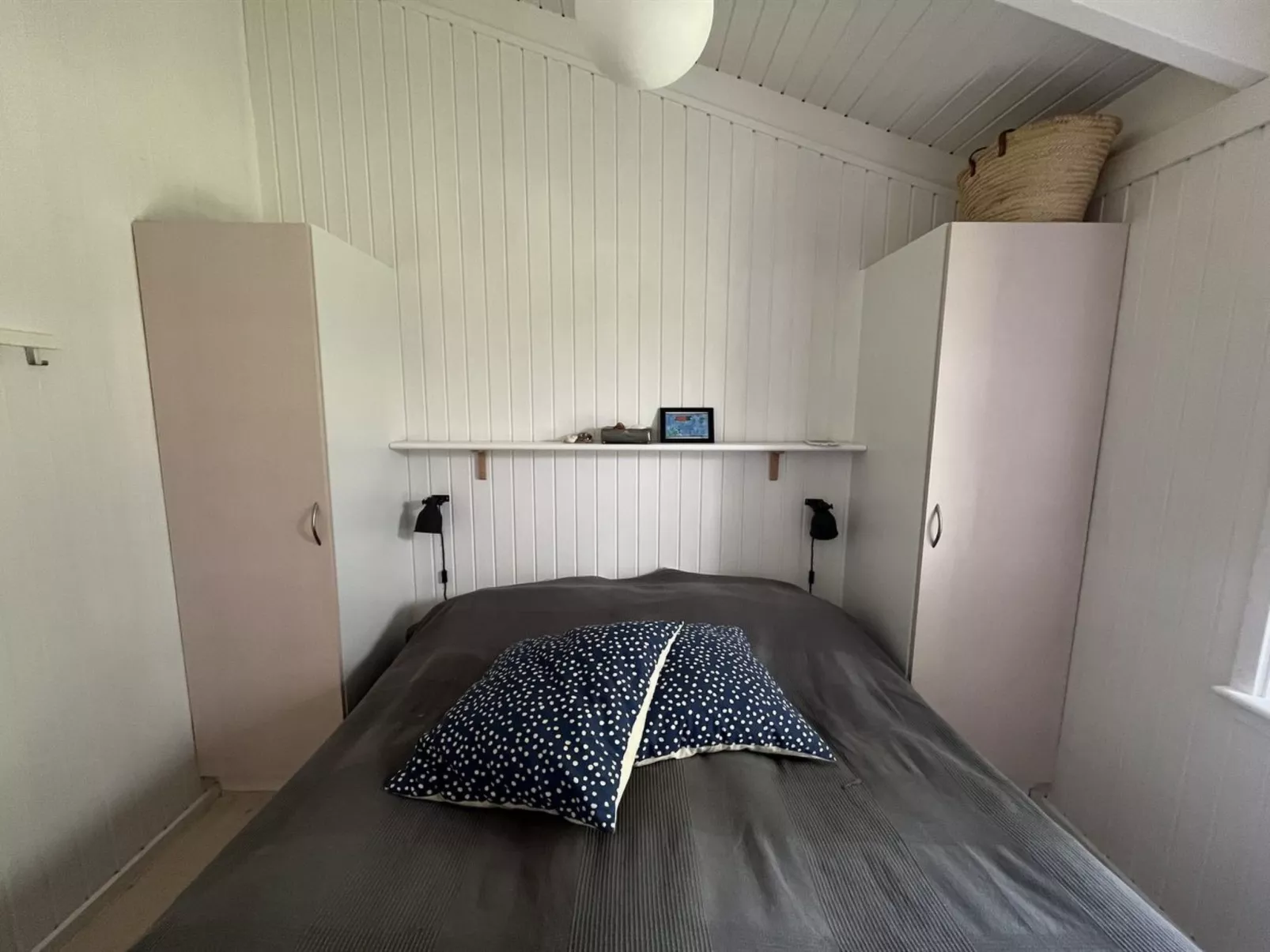 "Ran" - 600m from the sea-Dedans