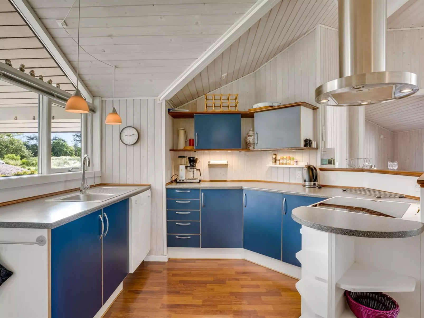 "Truls" - 800m from the sea-Inside