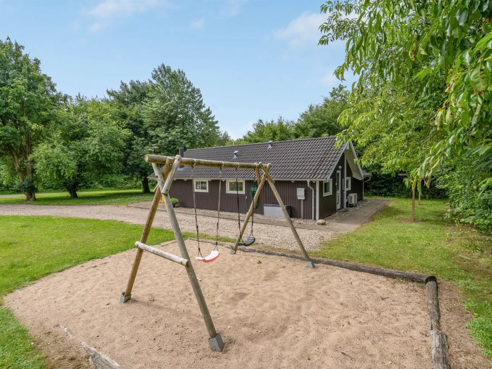 "Melisa" - 28km from the sea-Outside