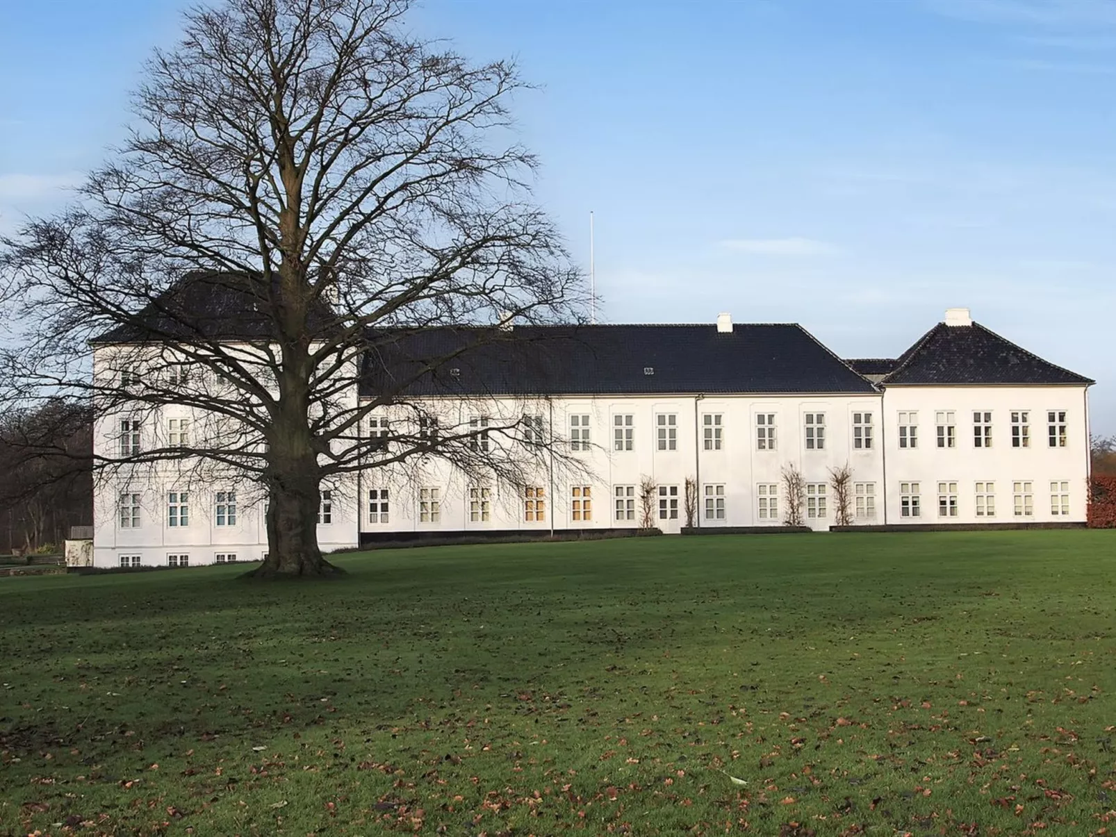 "Babette" - 75m to the fjord-Draußen