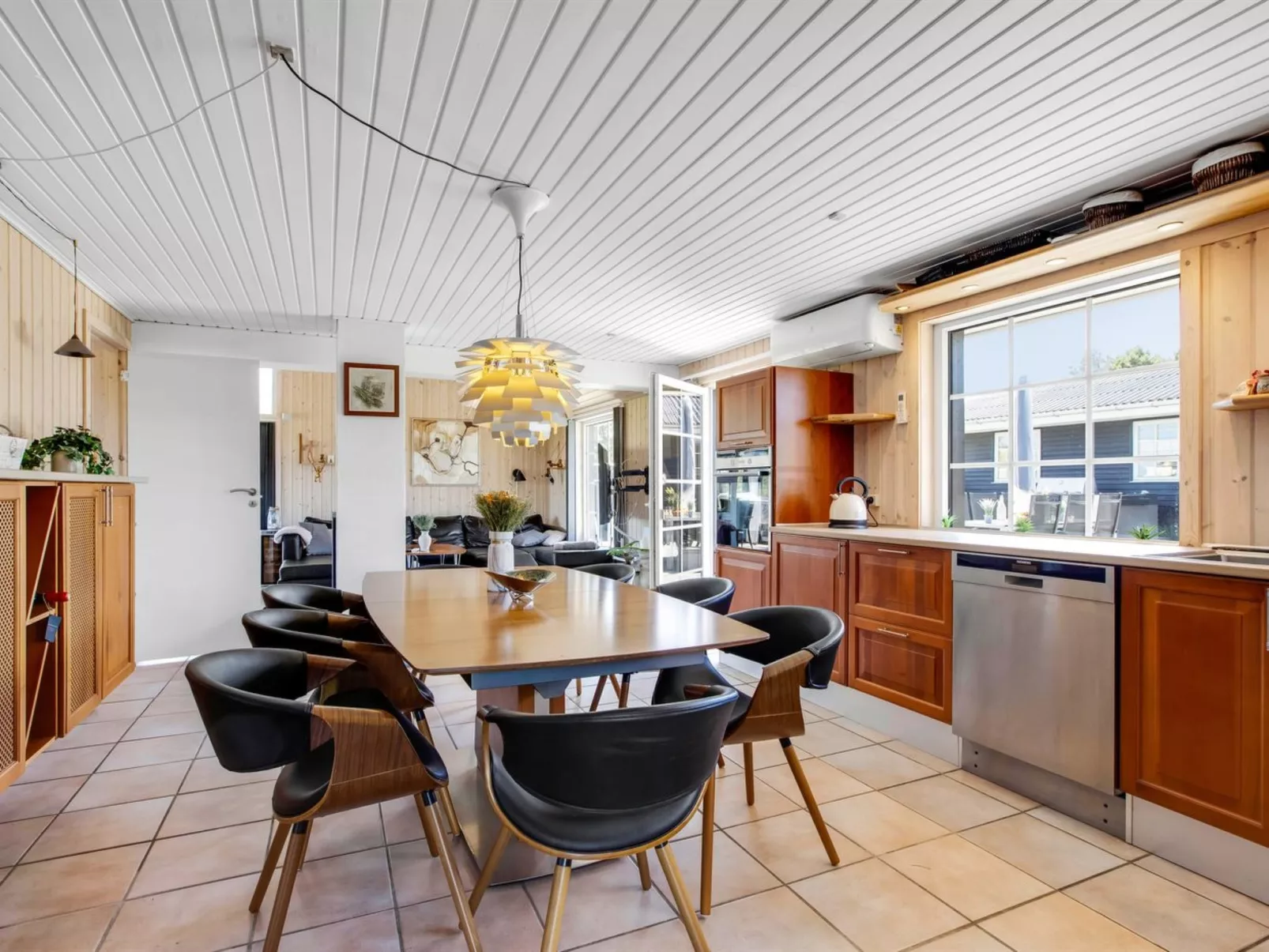 "Erna" - 400m from the sea-Dedans