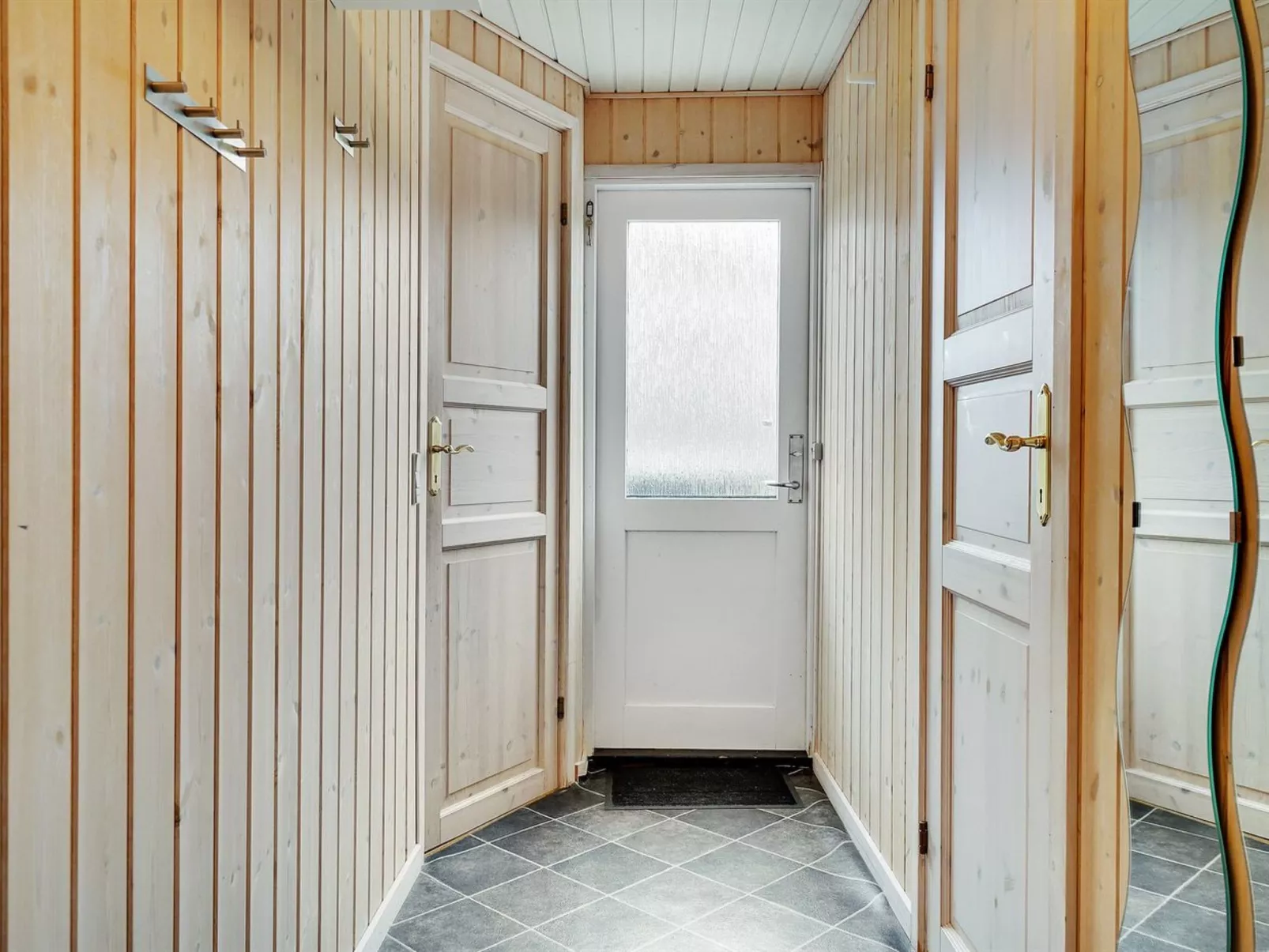 "Patrice" - 2km from the sea-Inside