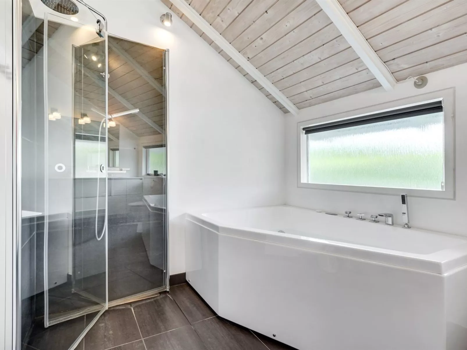 "Annvy" - 200m from the sea-Inside