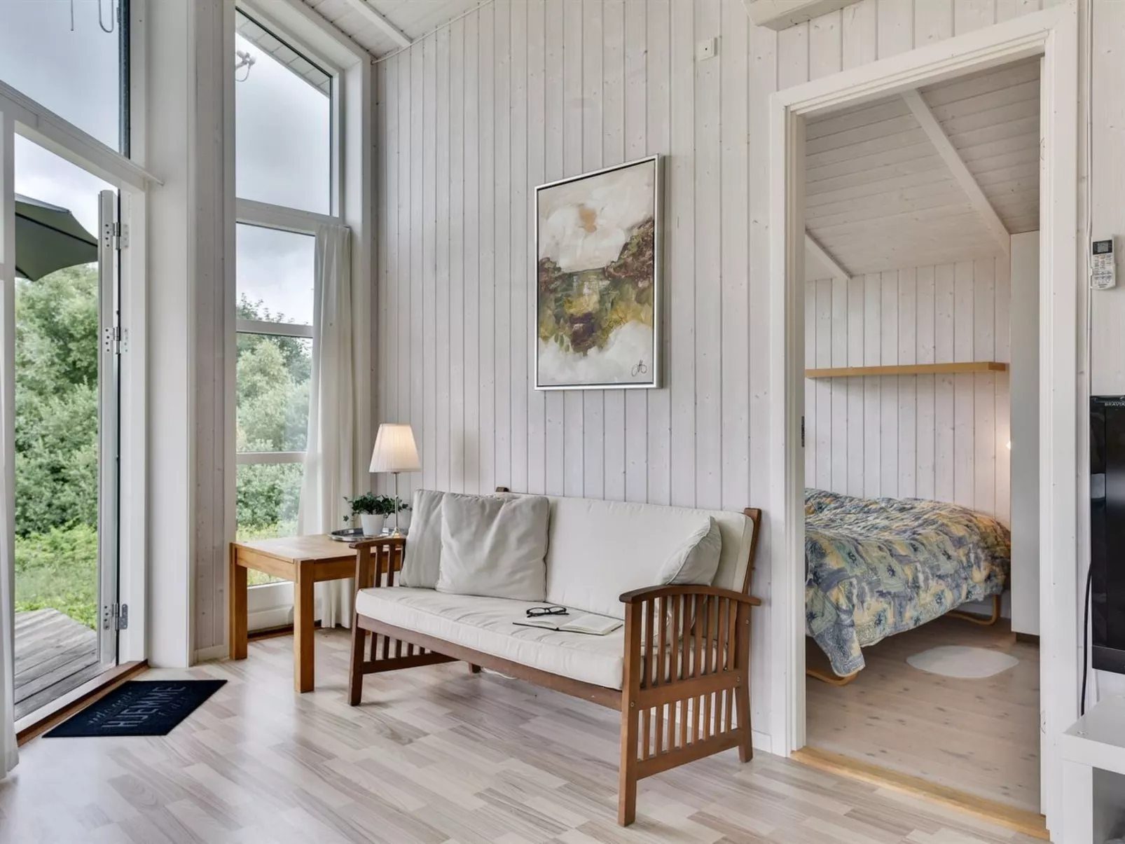 "Sisko" - 600m from the sea-Inside